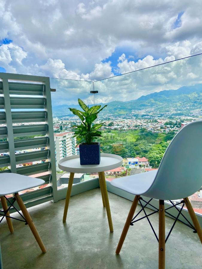 Comodo Y Elegante Apartamento En Fabuloso Condo! 聖荷西 外观 照片