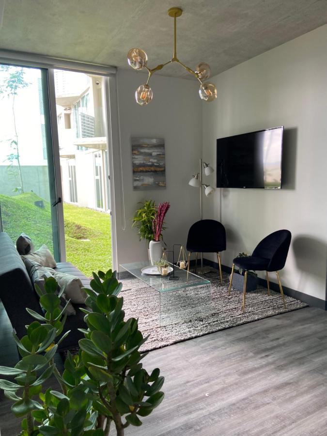 Comodo Y Elegante Apartamento En Fabuloso Condo! 聖荷西 外观 照片